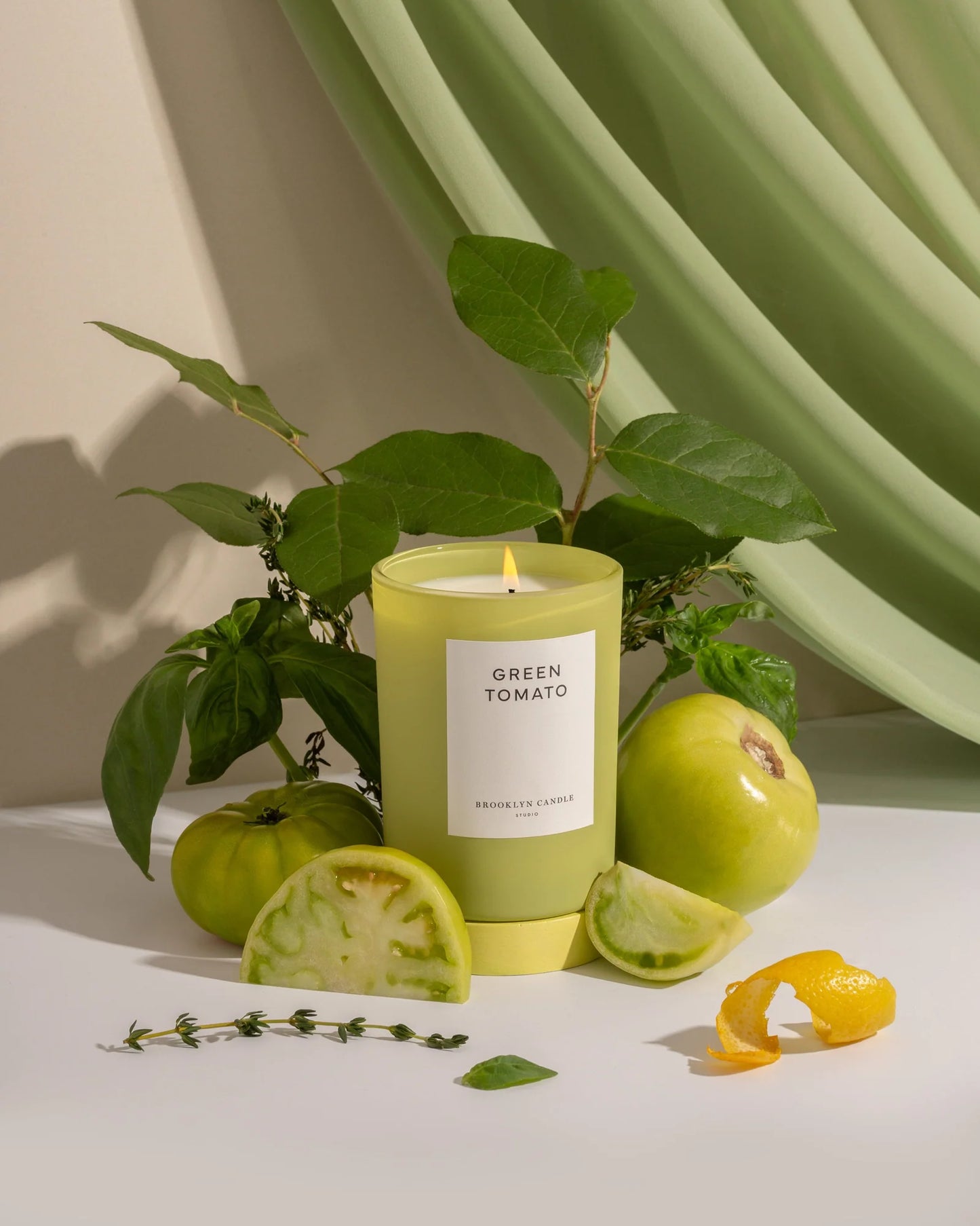 Nến thơm Lemona – Hương cà chua tươi mới